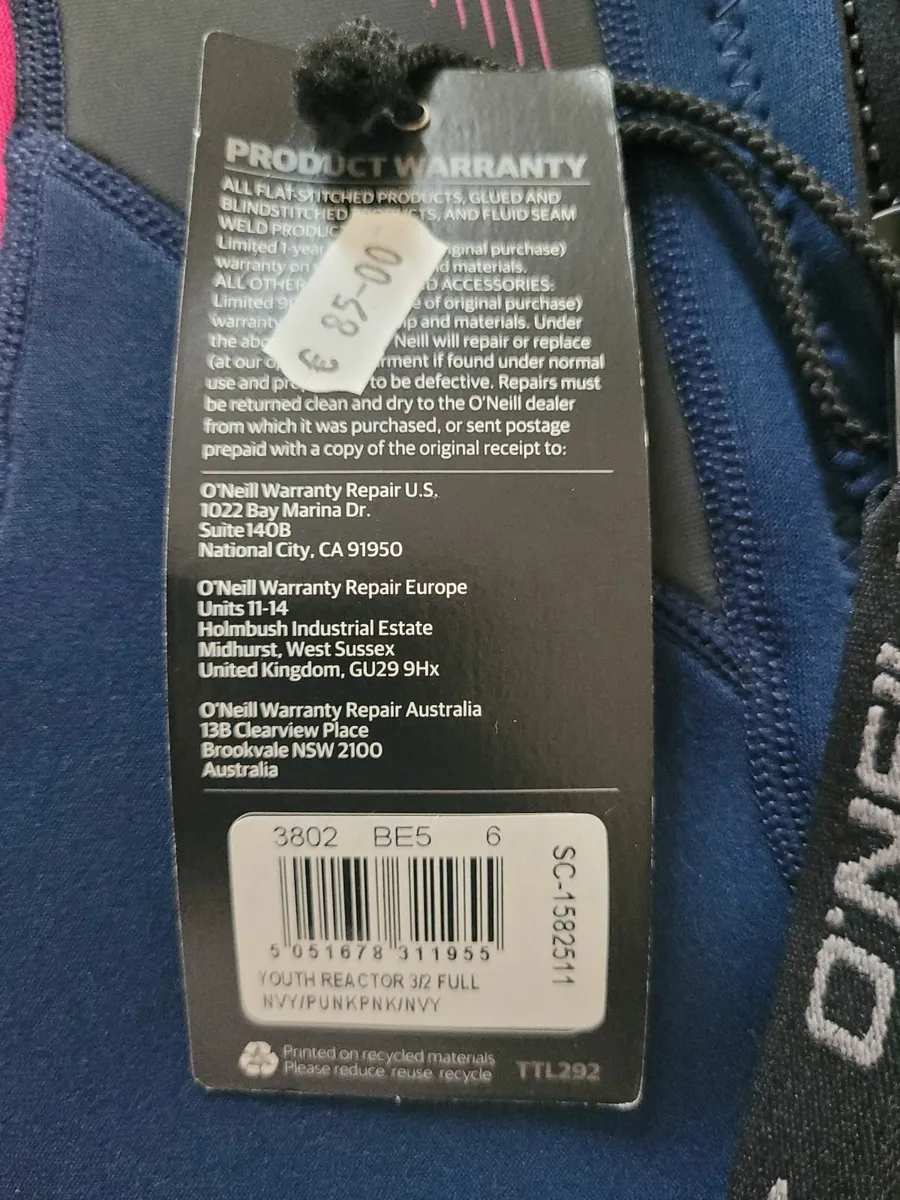 Wetsuit Girl Size 6 BNWT - Image 2