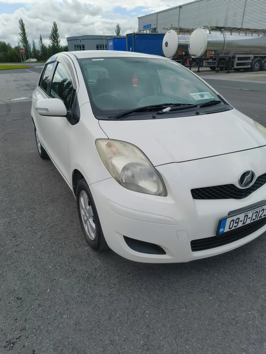 Toyota Vitz 2009 Automatic - Image 3