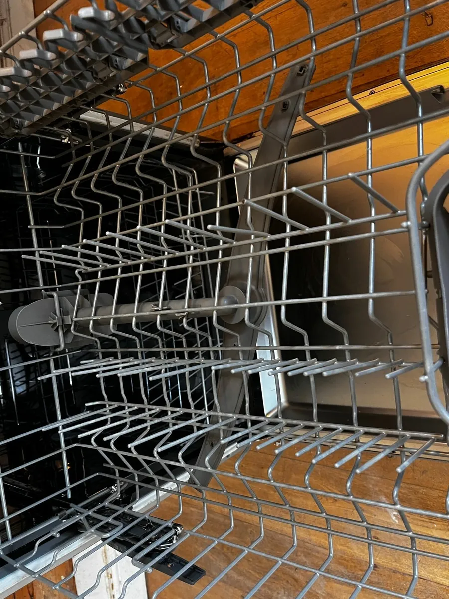Near Mint Silver Bosch Serie 2 Dishwasher - Image 4