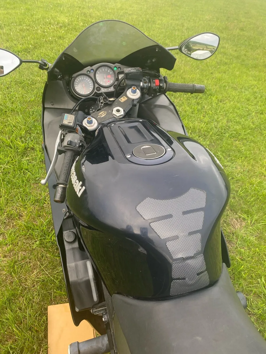 Kawasaki ZX12R - Image 4