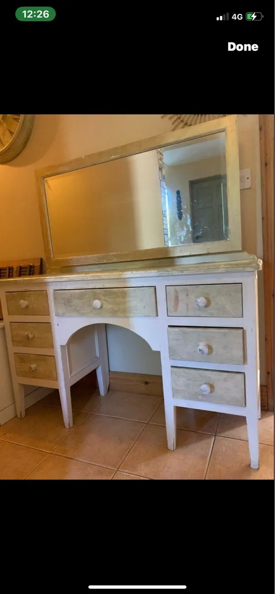 Beautiful dressing table - Image 1