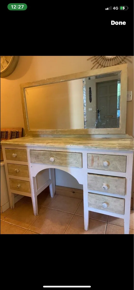 Beautiful dressing table - Image 3