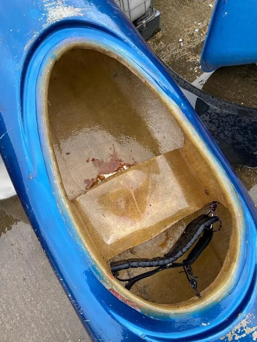 Classic Tough Fiberglass Kayak - Image 4