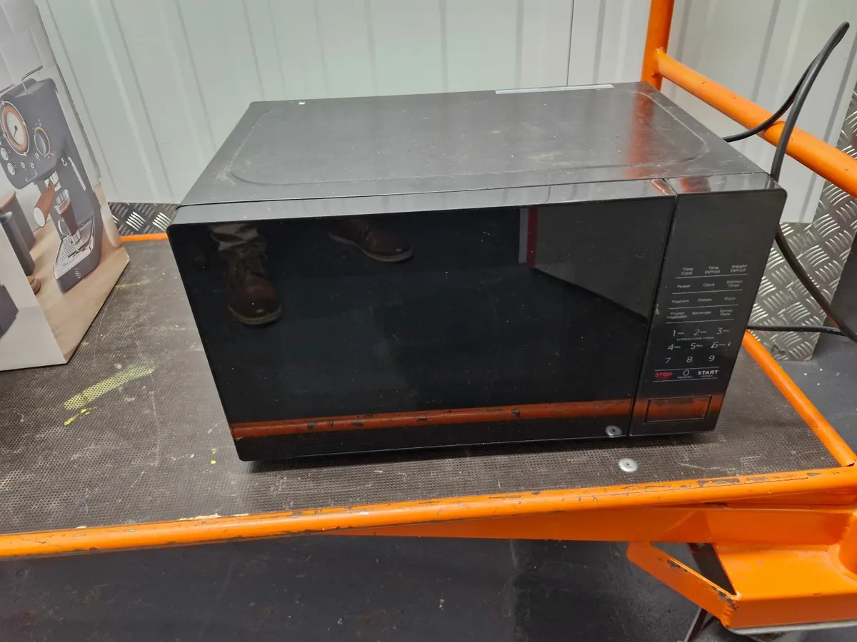 Microwave oven - Image 2