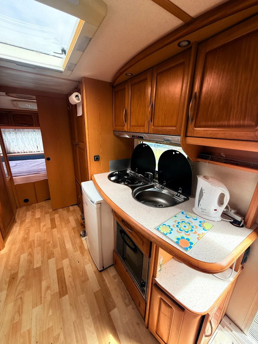 Large family hobby caravan - Image 3