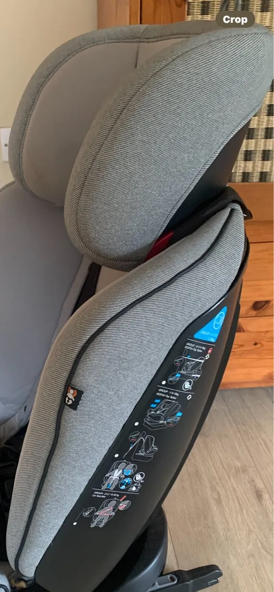 Car seat 360degree rotation in excellent condition - Image 1