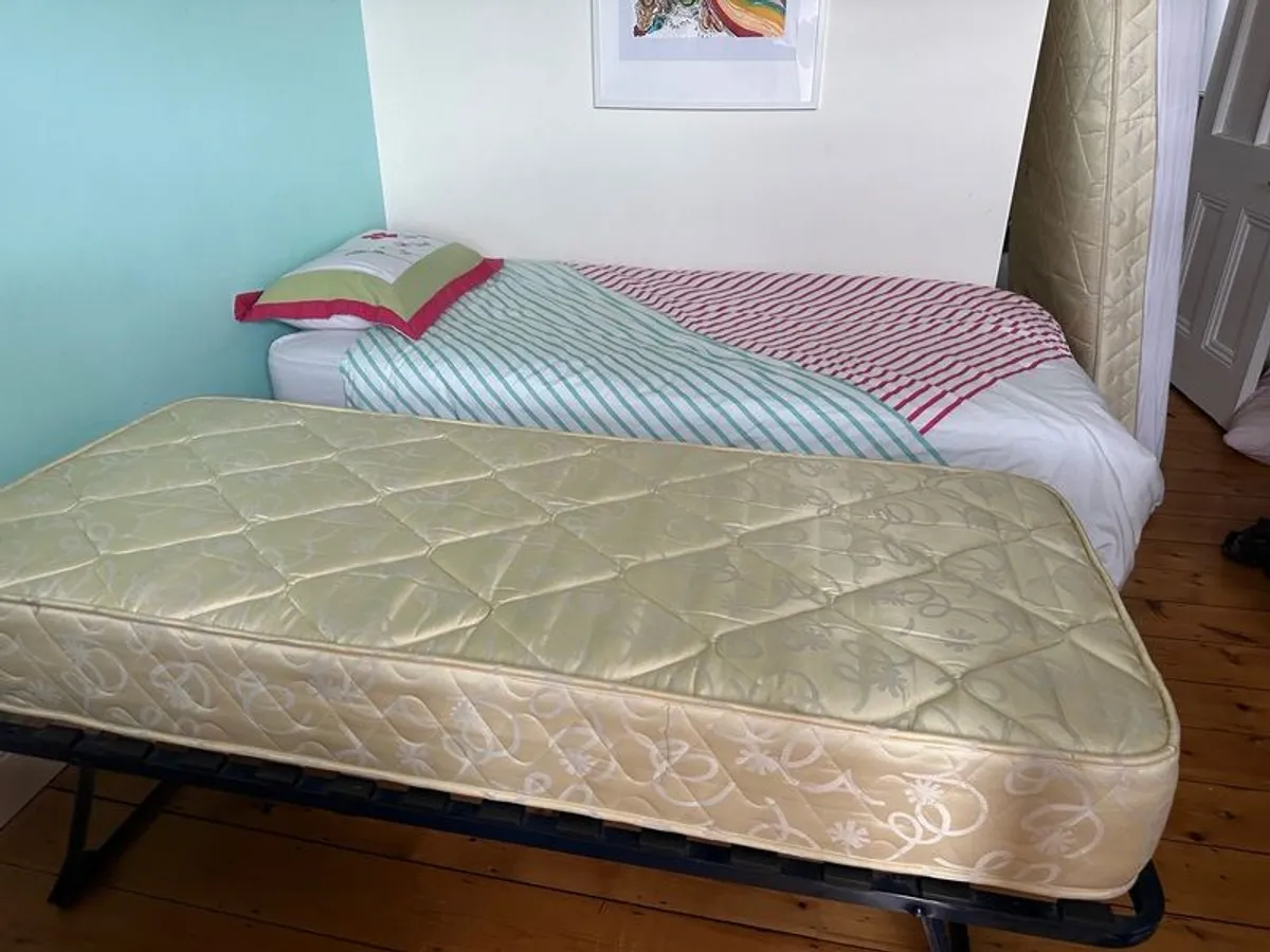 2 excellent quality trundle beds sleeps 4 - Image 2