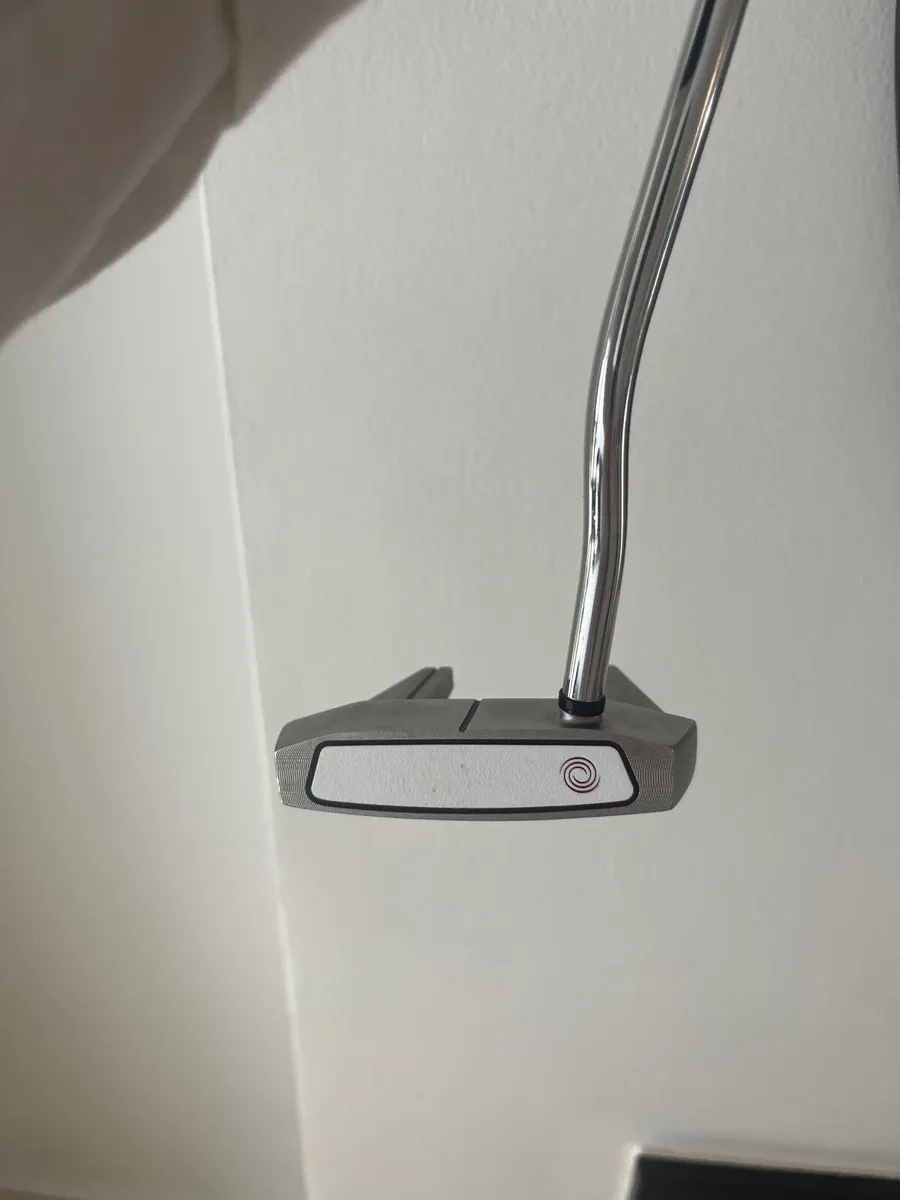 Odyssey White Hot Pro Putter - Image 4