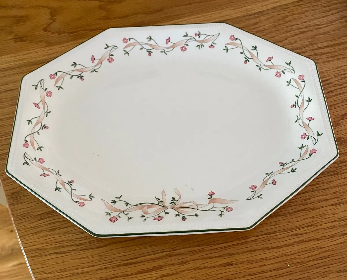 Eternal Beau Dinner Service - Image 3
