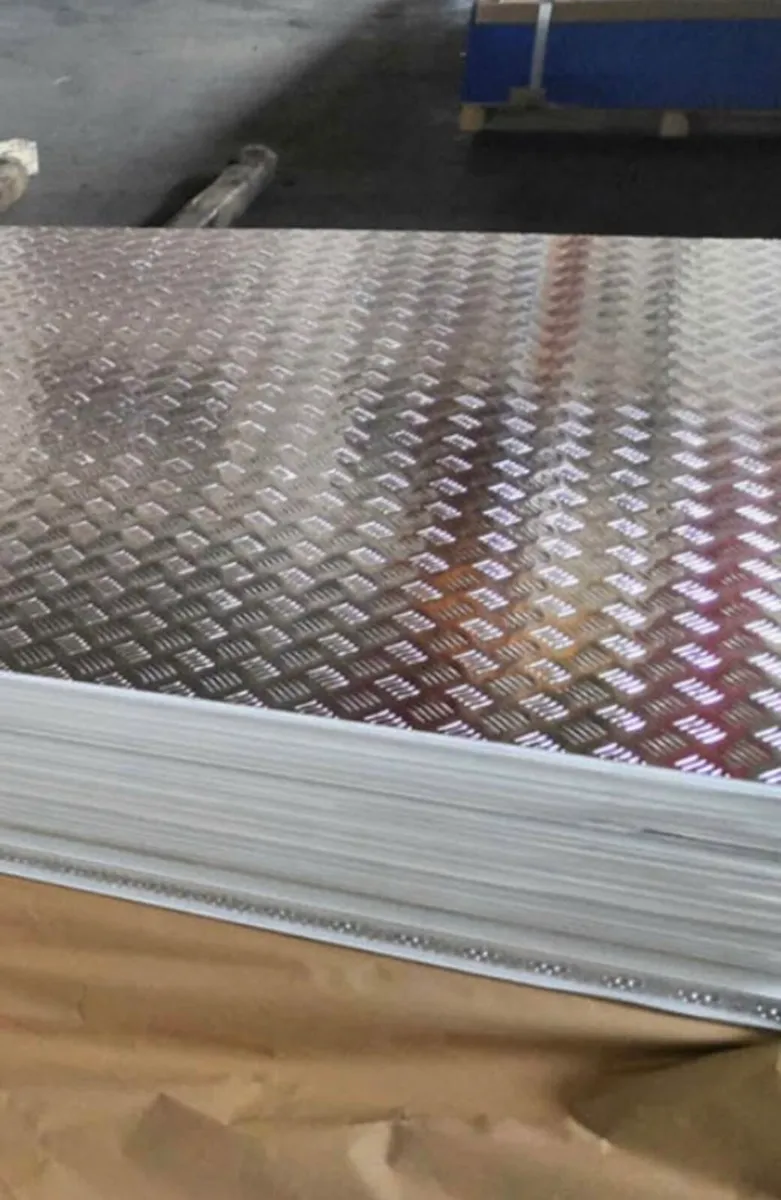 Aluminum tread plates - Image 1