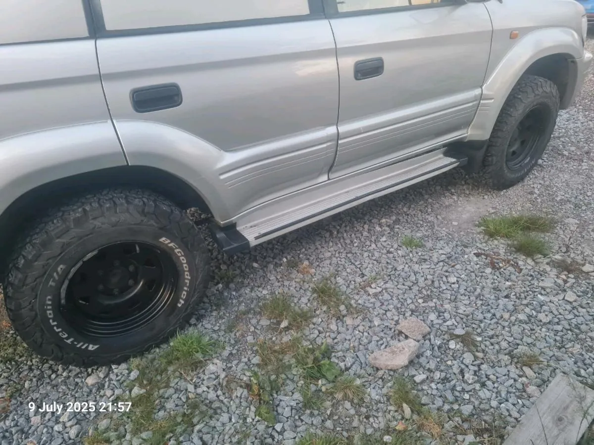 Toyota landcruiser off road rims & tyres - Image 3