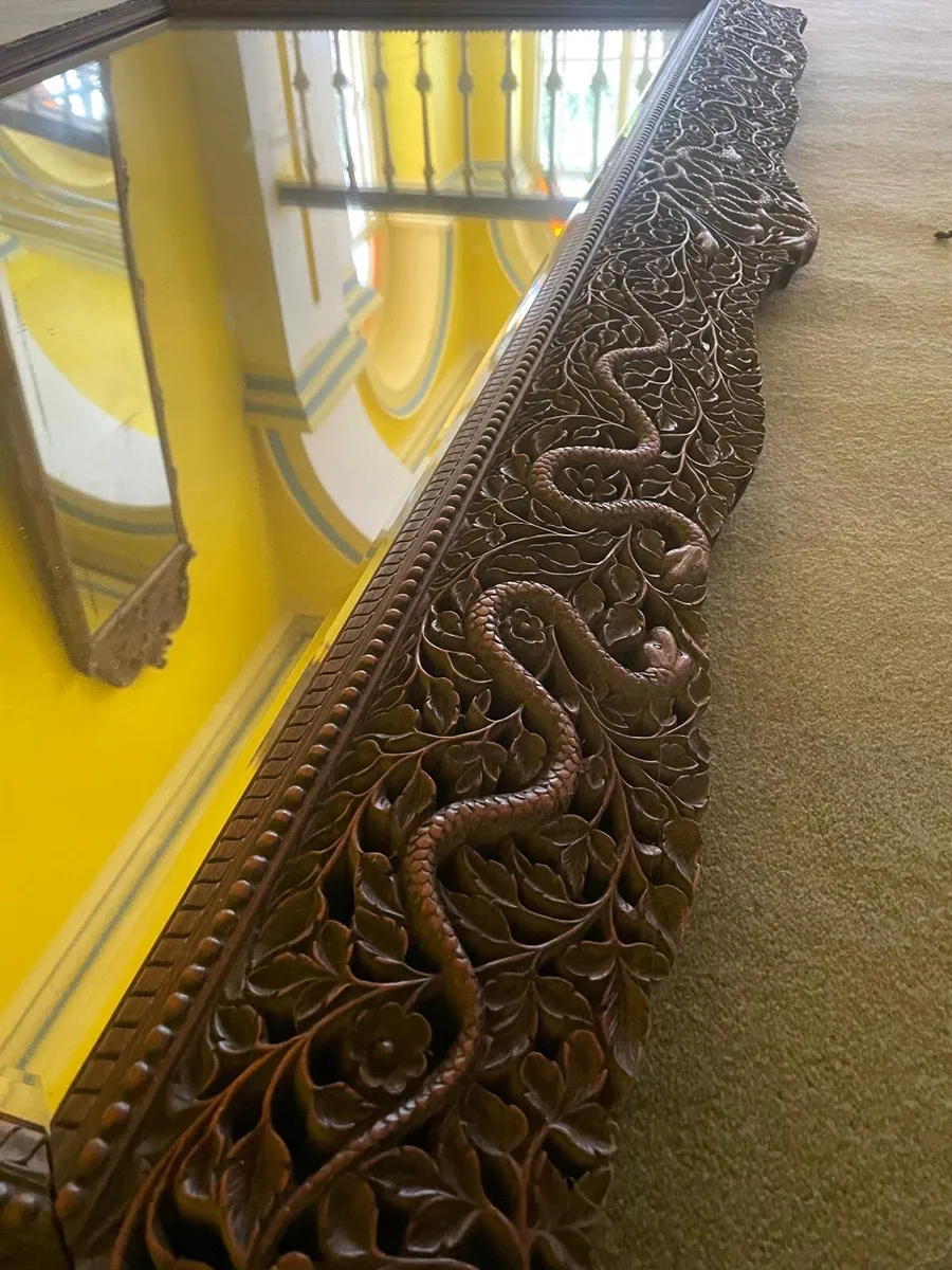 Large antique mirror - Image 1