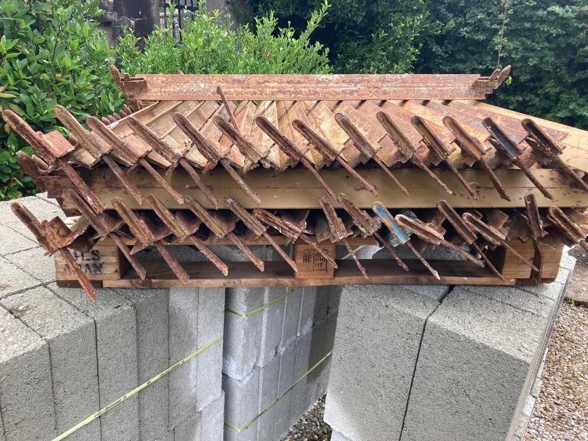 Scaffolding - Image 2