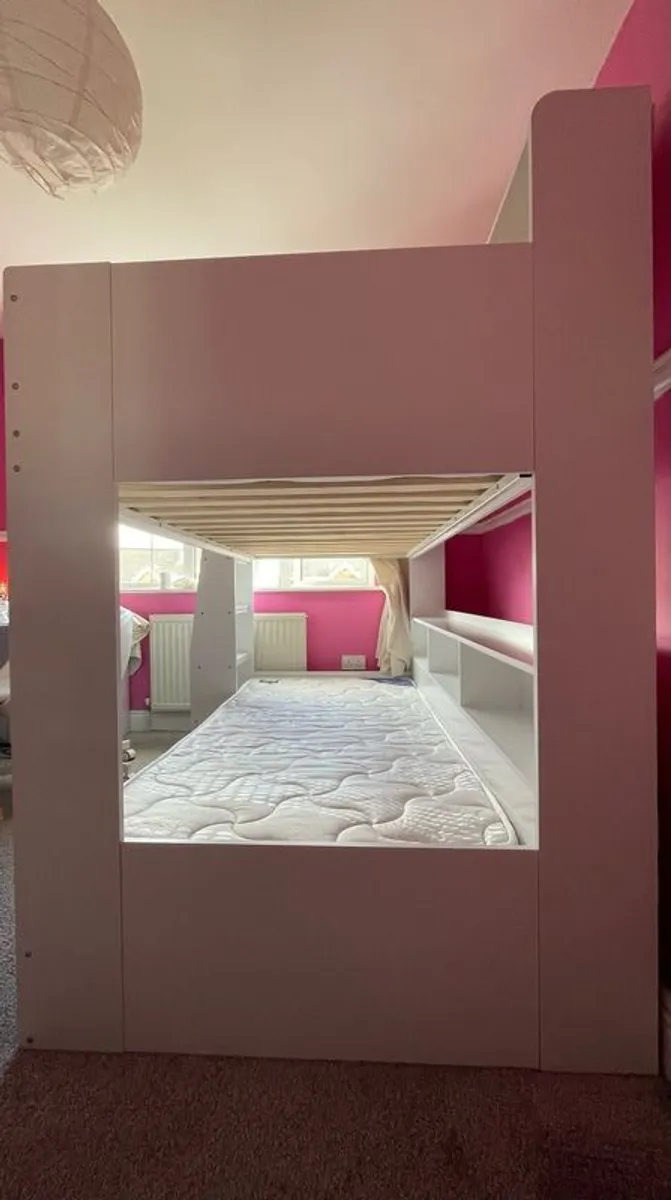 Beautiful bunk beds - Image 1
