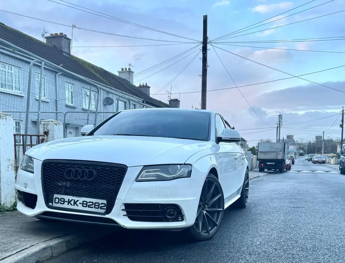 Audi A4 2009 - Image 1
