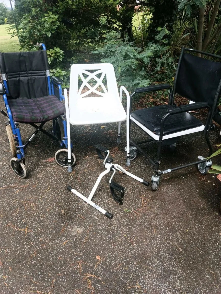 Selection of health care items, perfect condition - Image 3