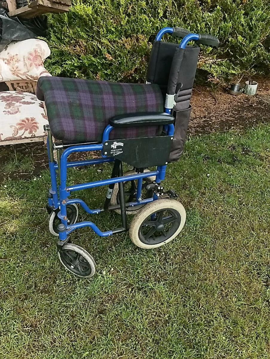 Selection of health care items, perfect condition - Image 4