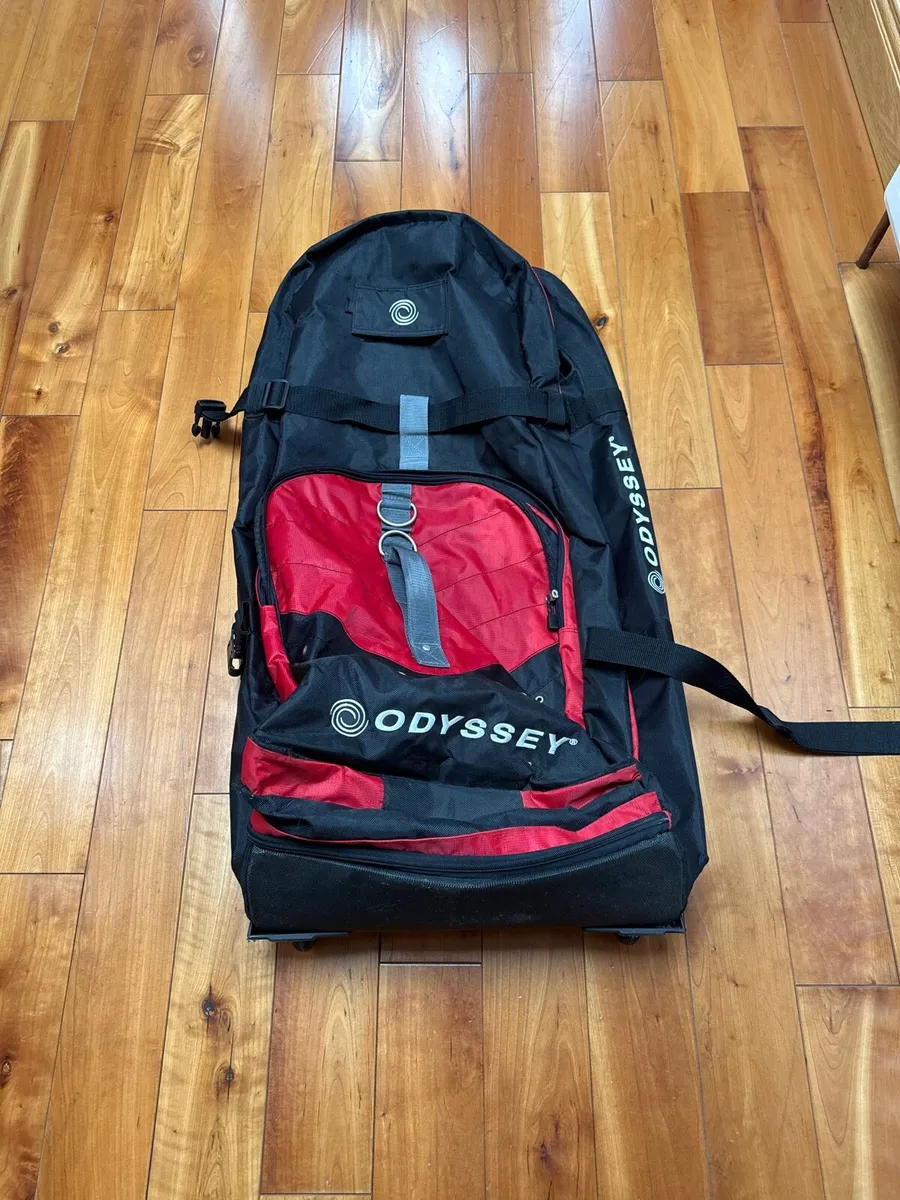 Odyssey sports travel bag on wheels - Image 1