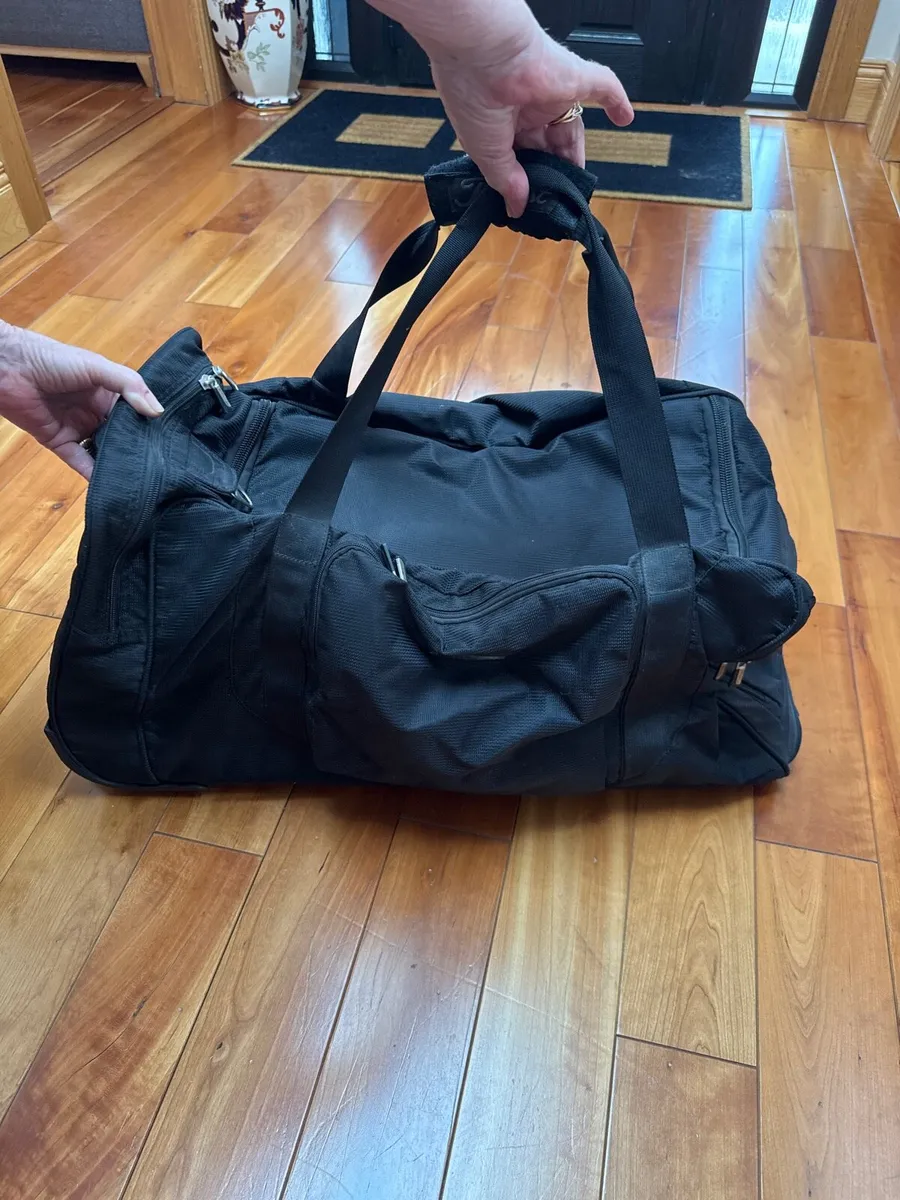 Titleist weekend bag on wheels - Image 2
