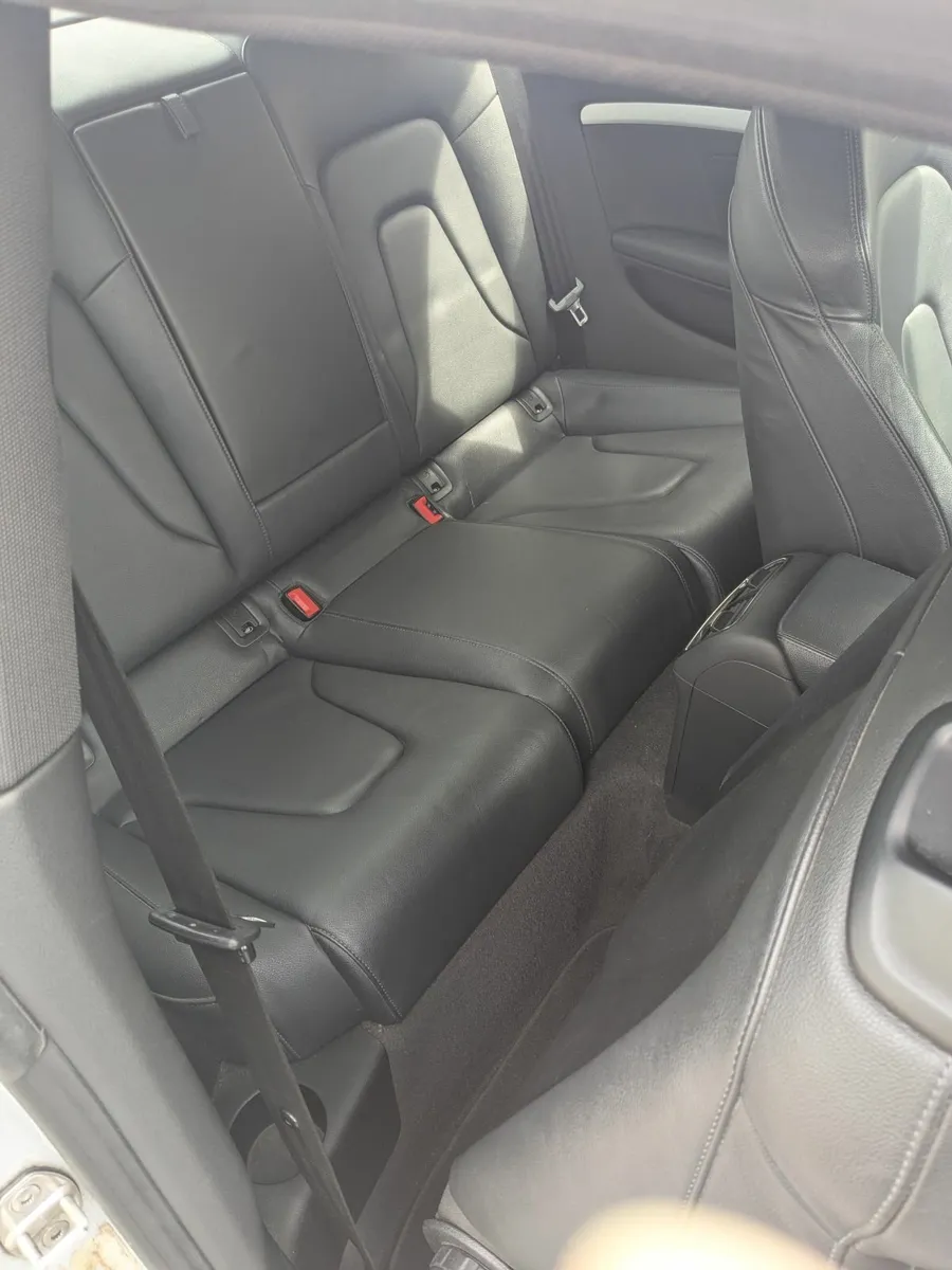 Audi A5 2010 - Image 4