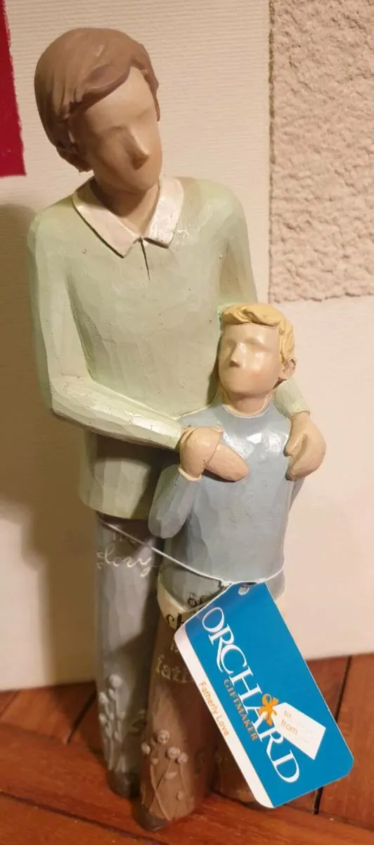 "Father & Child" Figurine - Image 3