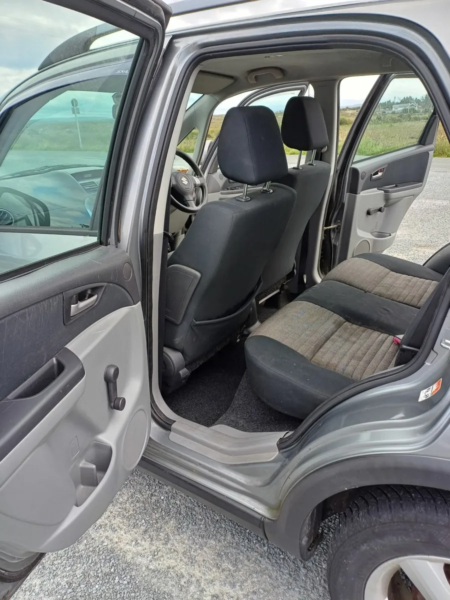 Suzuki SX4 2009 - Image 2