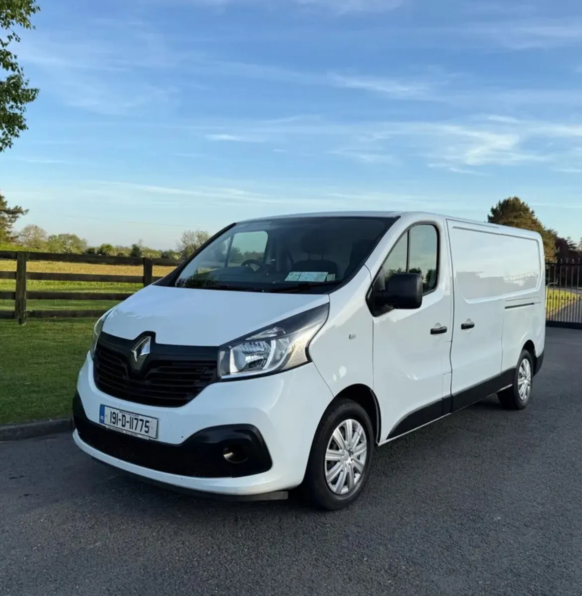 2019 Renault traffic - Image 1