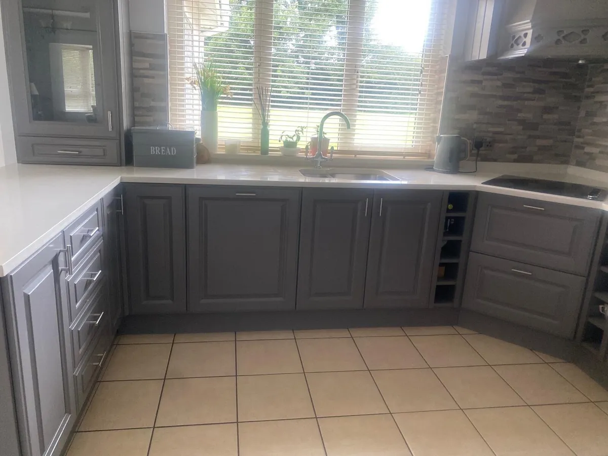 Kitchen units - Image 2