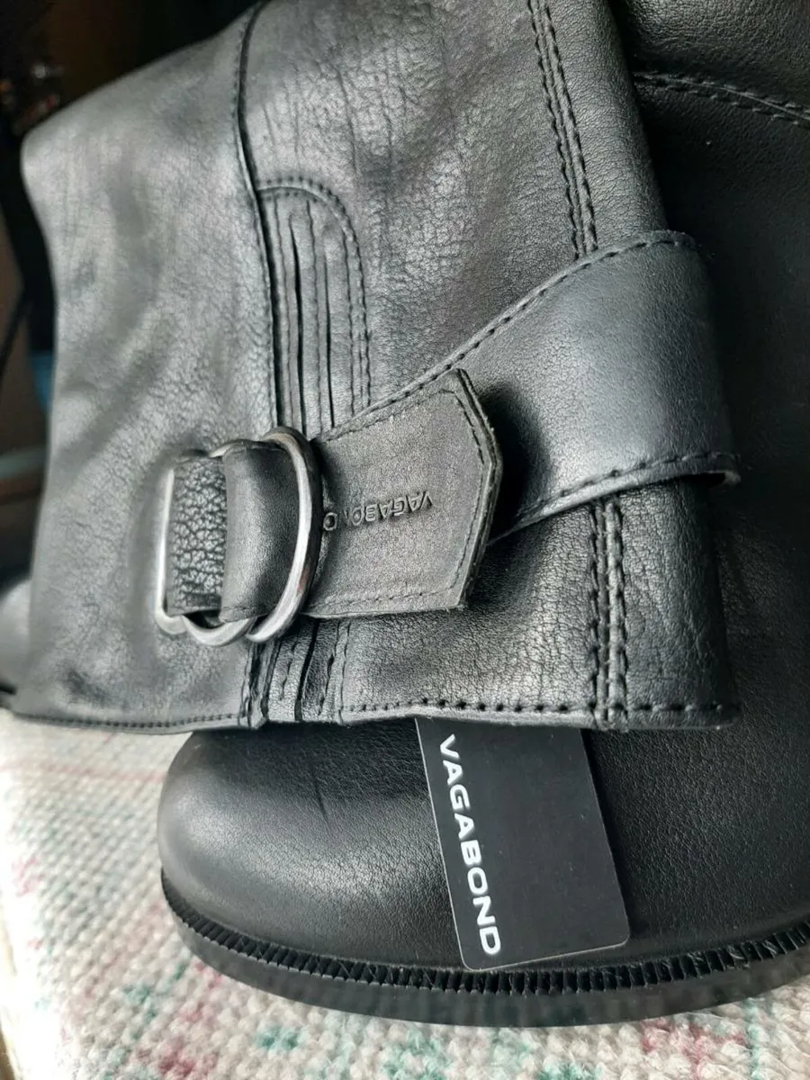 Boots - Image 1