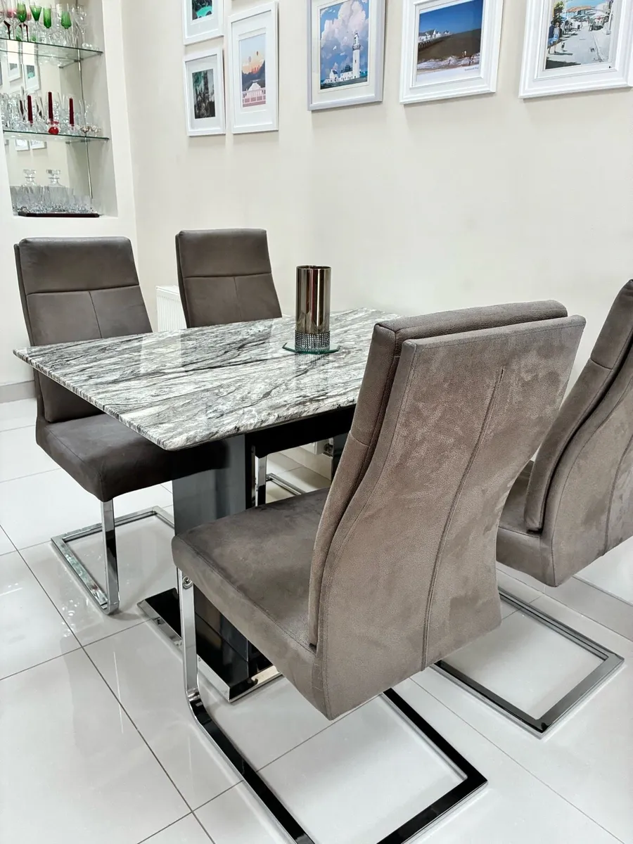 Dining room table and chairs - Image 2