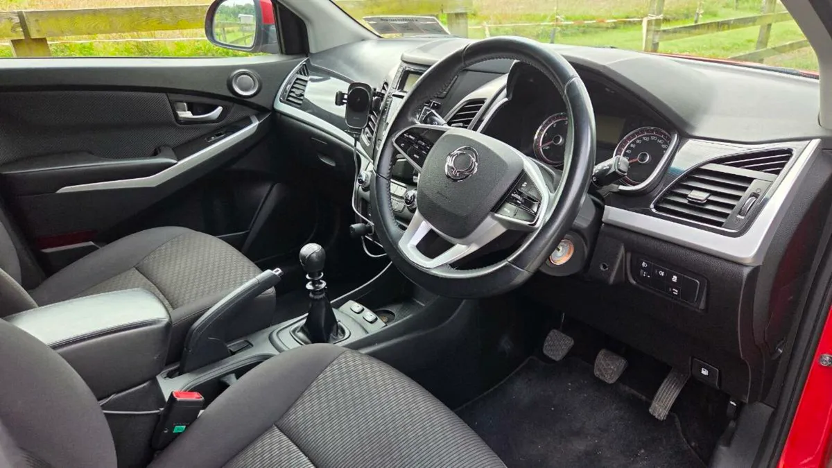 Ssangyong Karando 2 Seater Commercial 2.2L FWD - Image 3