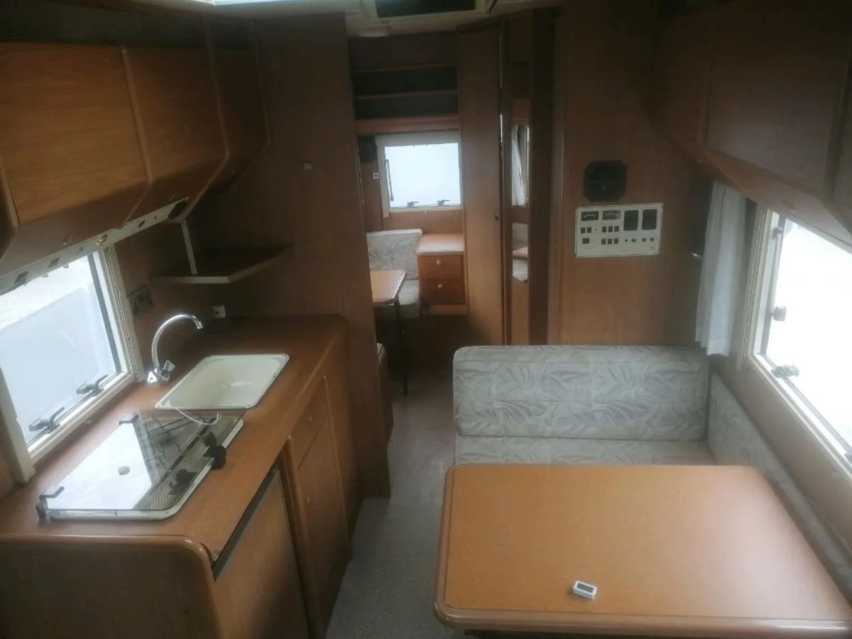 5 bed Ducato camper van - Image 3