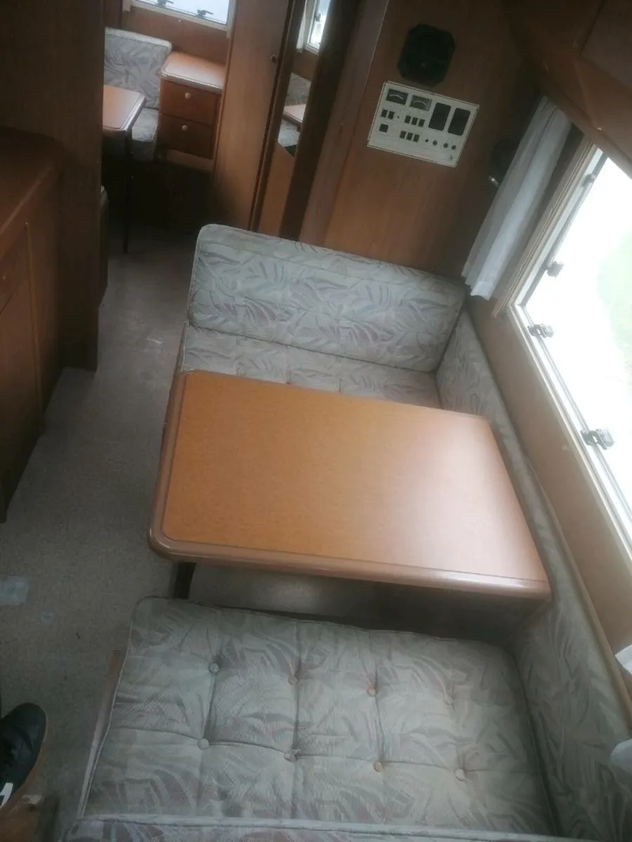 5 bed Ducato camper van - Image 4