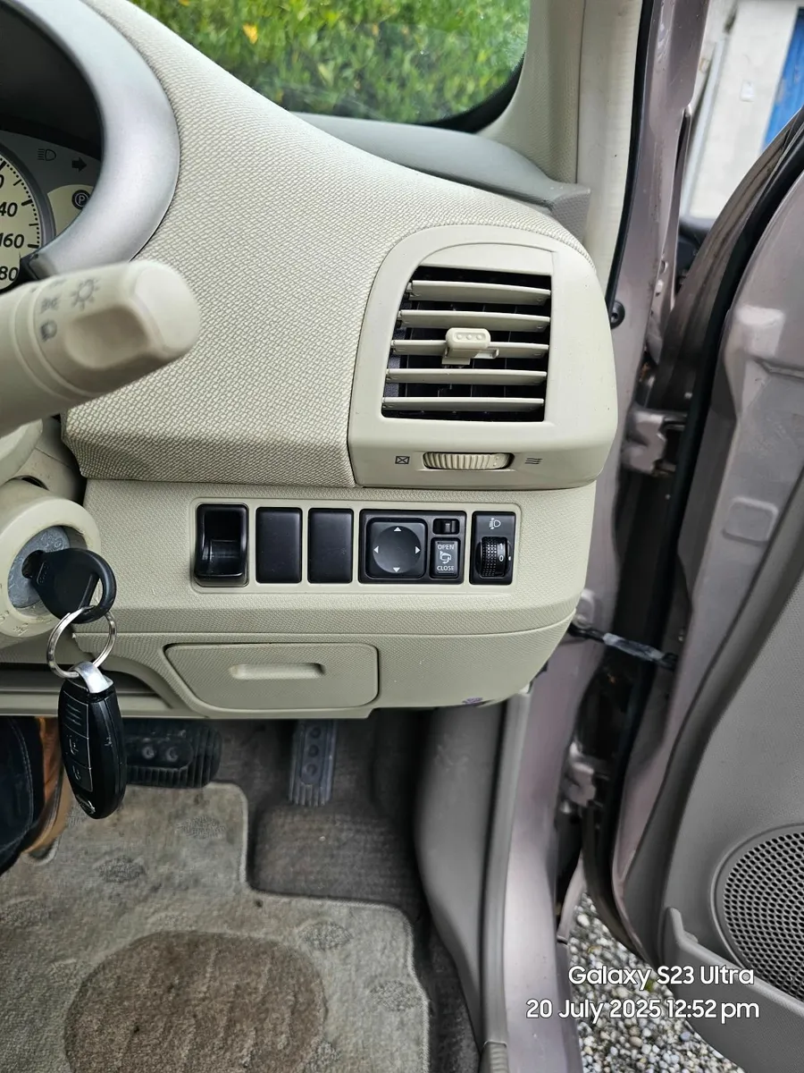 Nissan March 2006 Automatic - Image 4