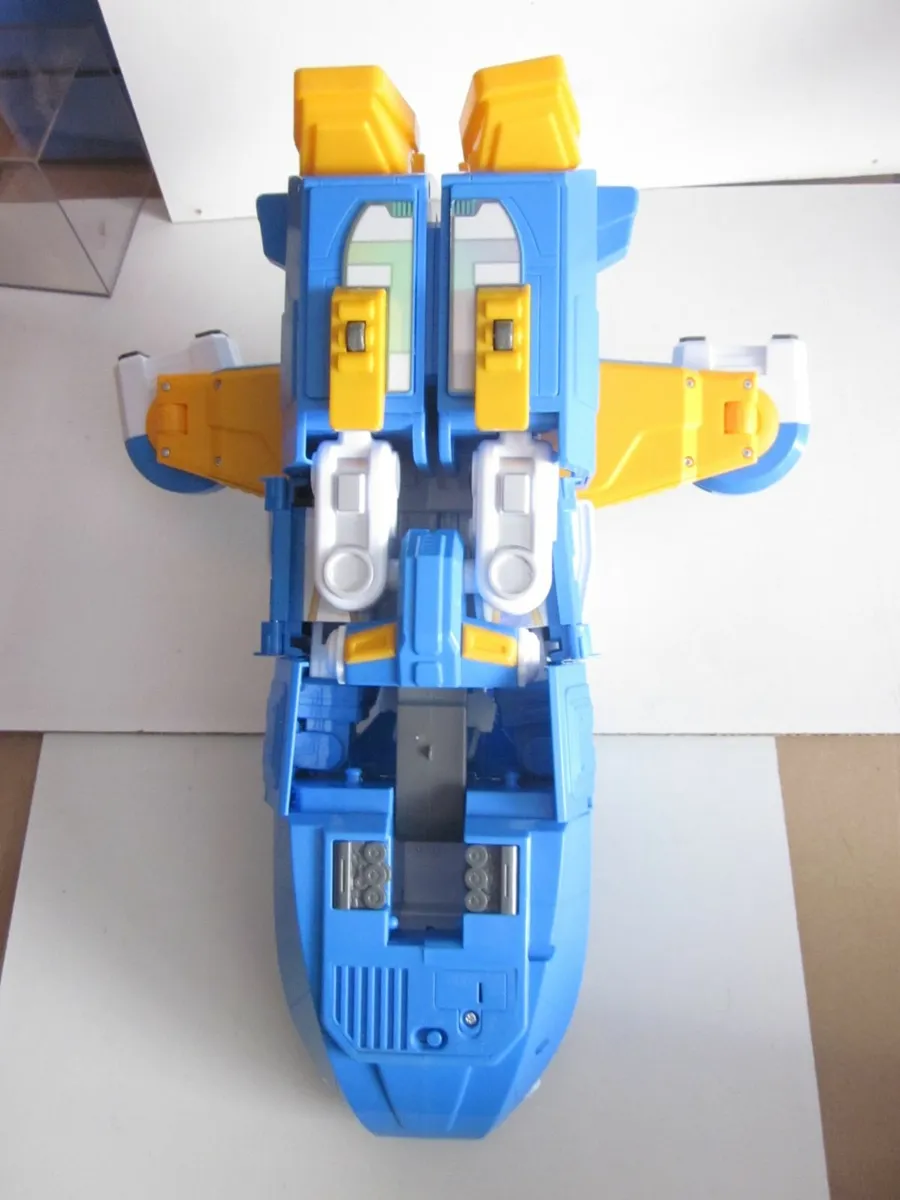 SuperWings 3 in1 World Aircraft Transforming Robot - Image 3