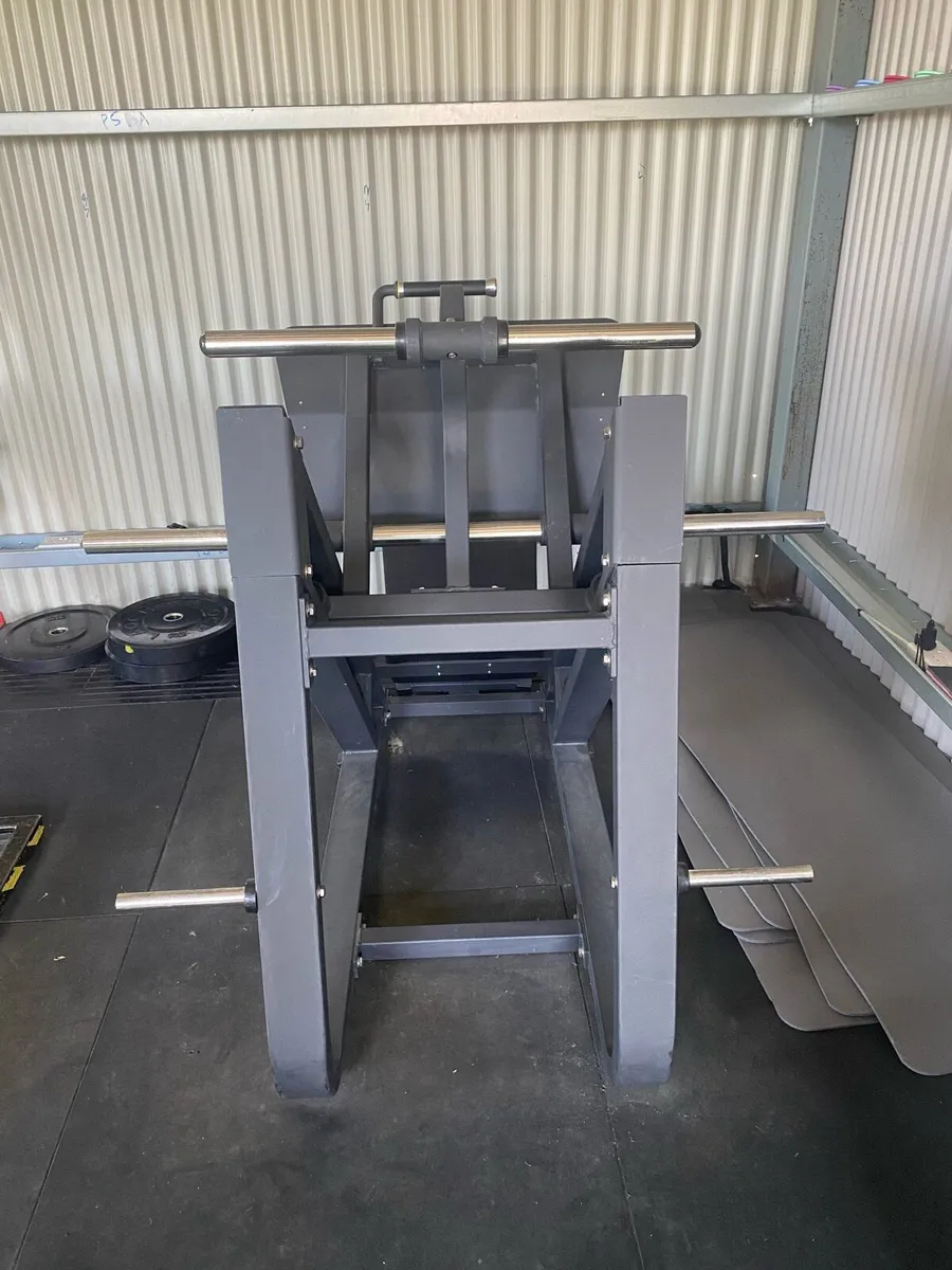 Leg Press - Image 1