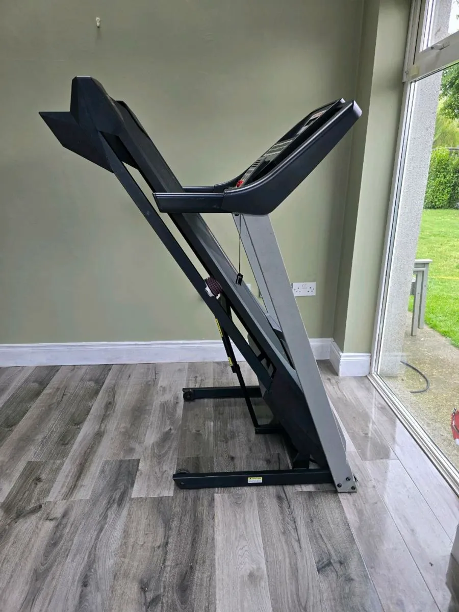 Treadmill - Image 2