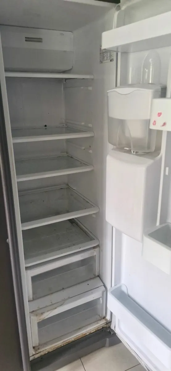 American fridge freezer - Image 4