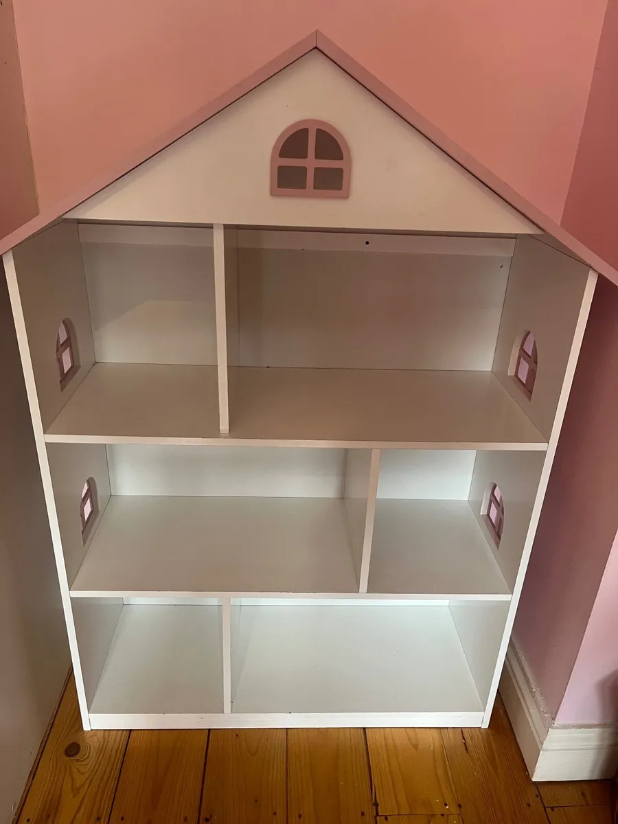 Kids Bookshelf in style of Dollshouse - Image 1