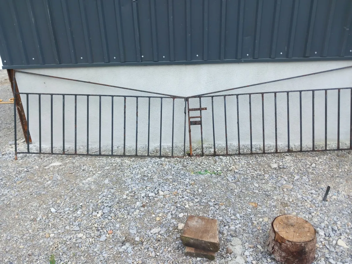 gates - Image 3