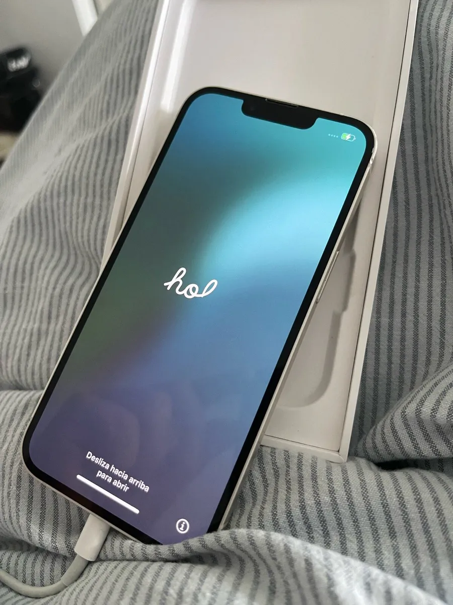 iPhone 14 - Image 1