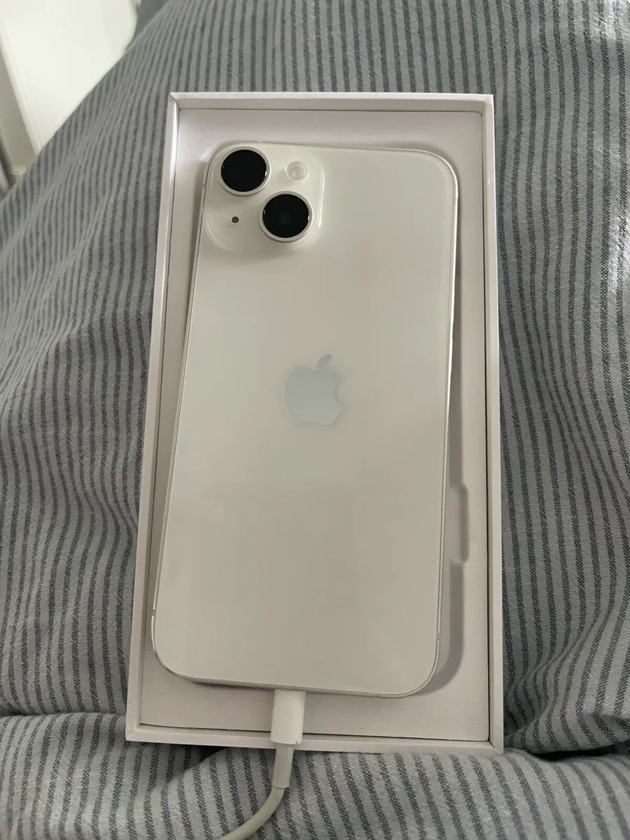 iPhone 14 - Image 2