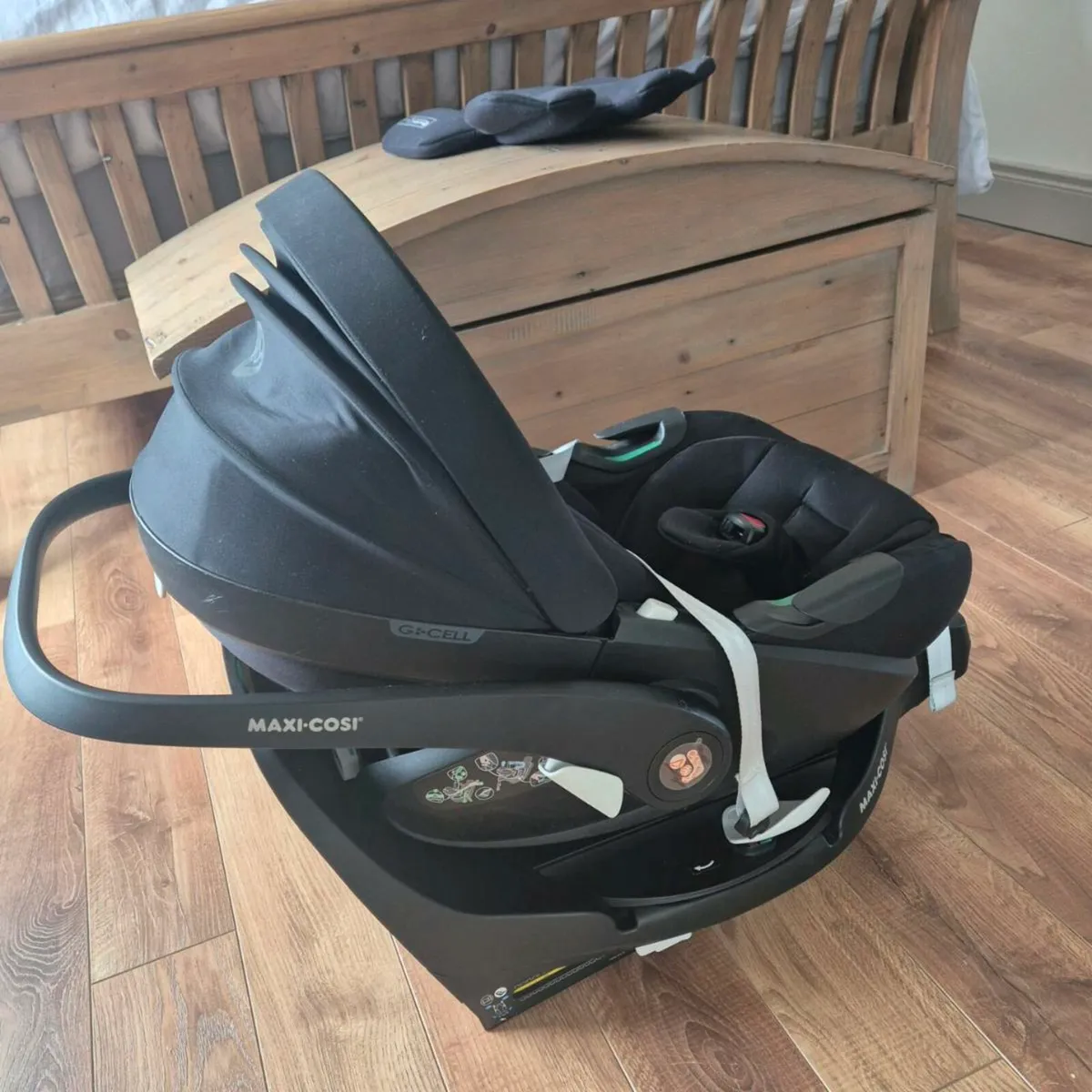 Maxi Cosi pebble 360 pro car seat & familyfix base - Image 4