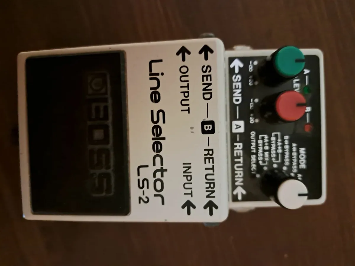 Boss Line Selector LS-2 Pedal - Image 2
