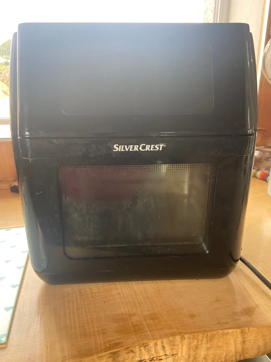 Air fryer - Image 1