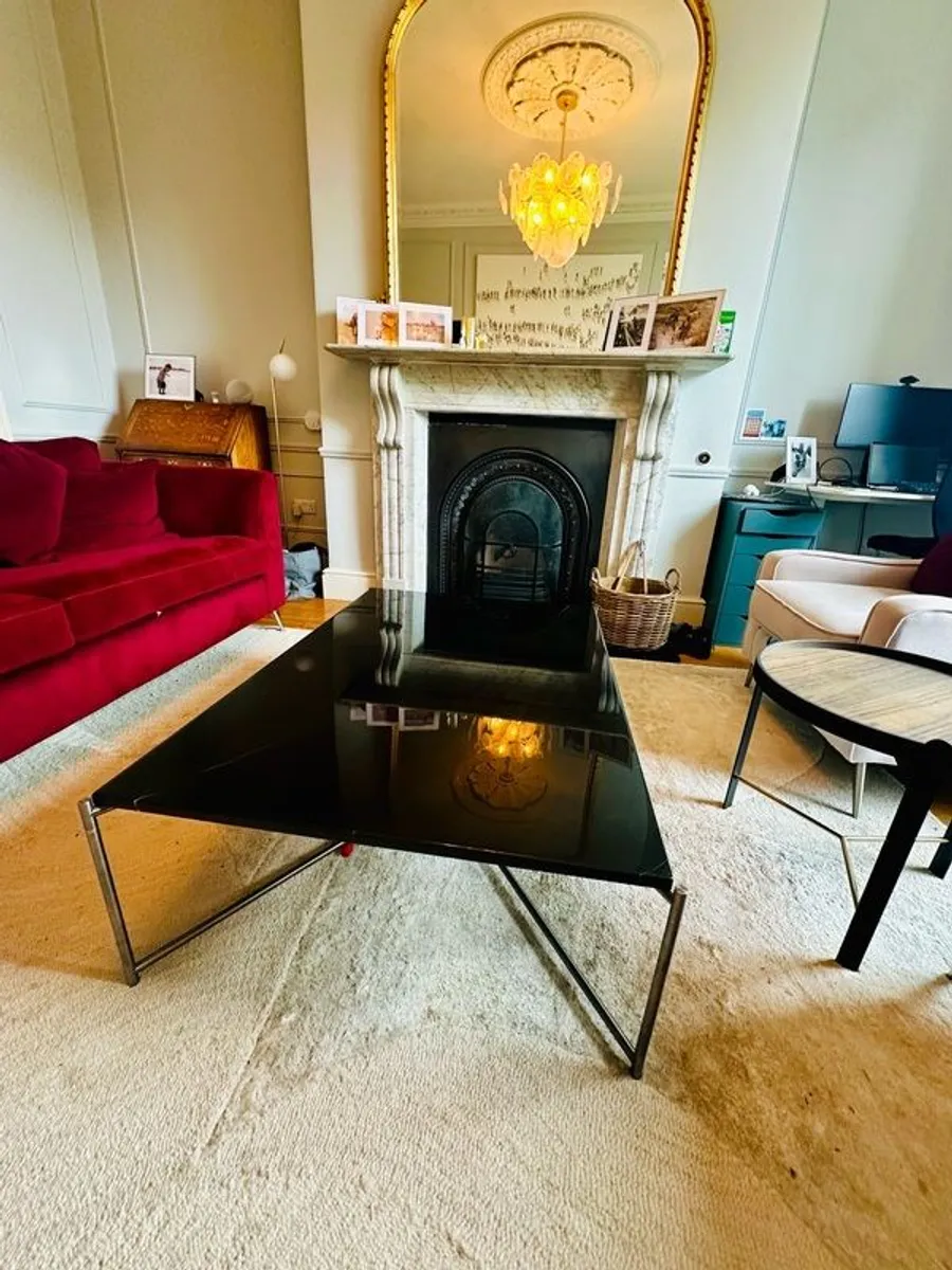 Black marble rectangular coffee table - Image 1