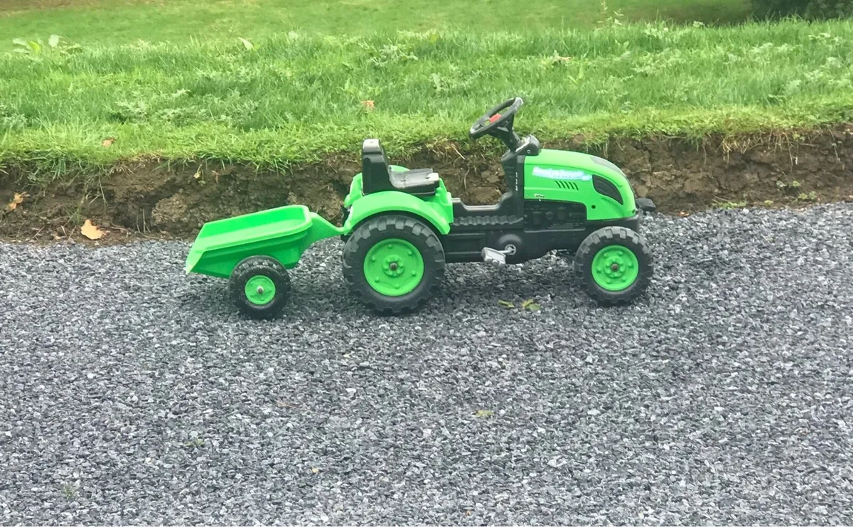 Falk Farmer Pedal Tractor & Trailer - Image 1