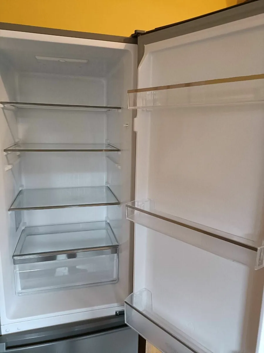 Integrated Fridge - Image 2