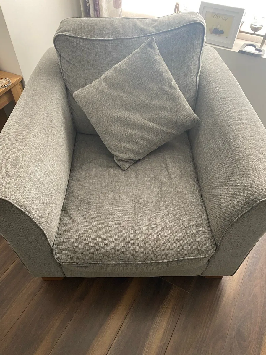 Couch and armchair - Image 4