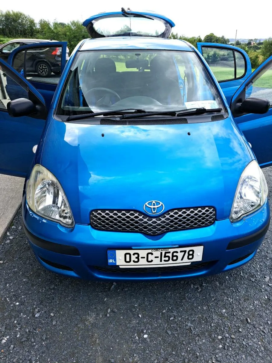 03 Toyota Yaris - Image 1